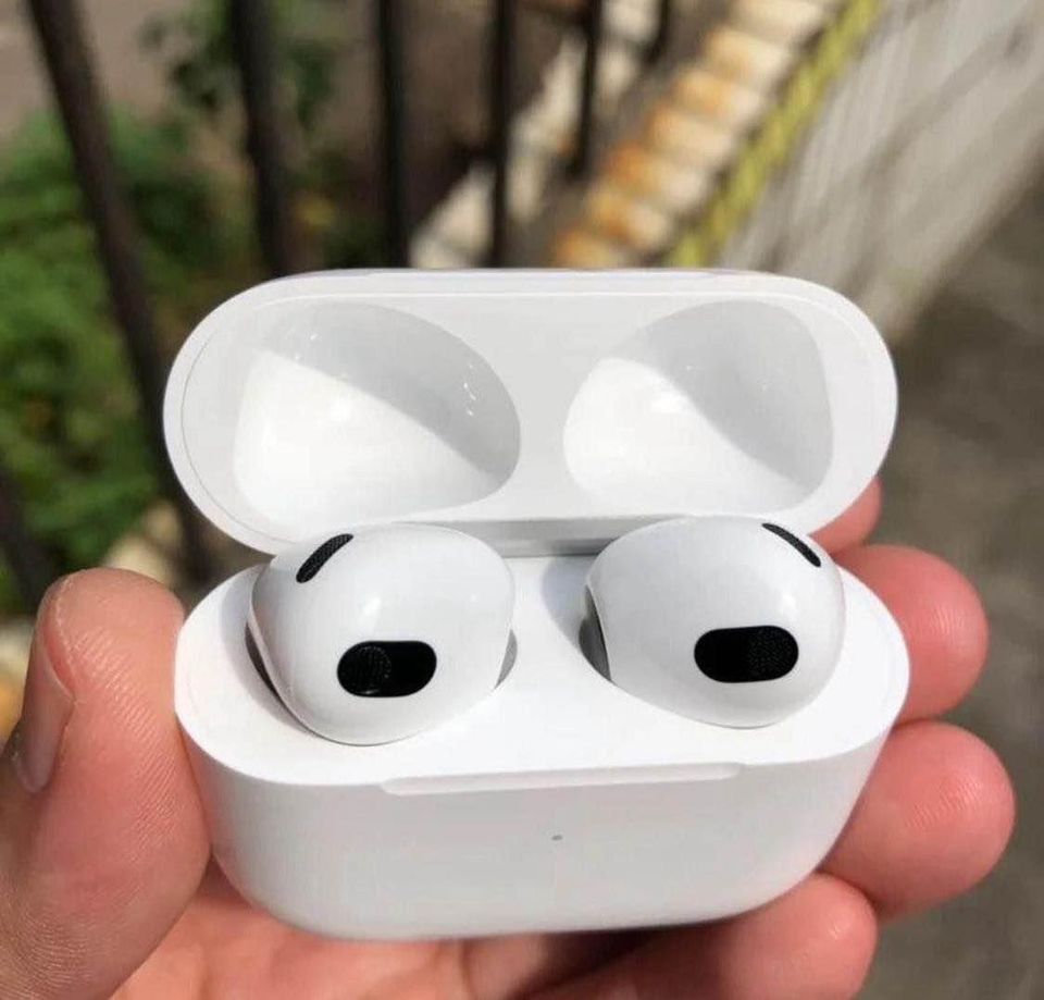 AUDIFONOS AIRPODS PRO 3RA GENERACION 1.1